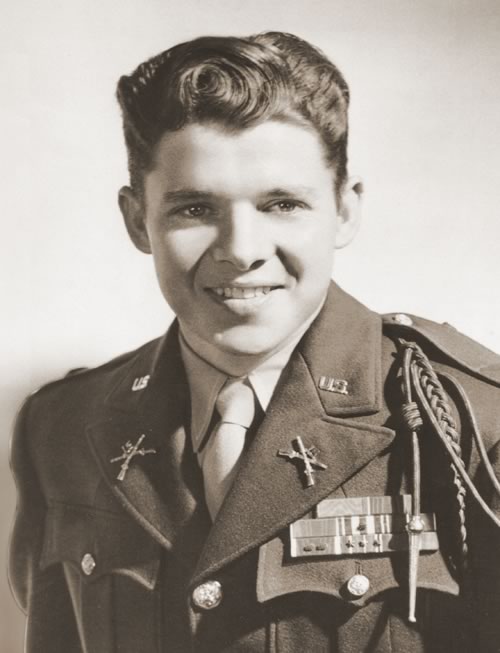 Audie Murphy Single-handedly Stopped a German Attack