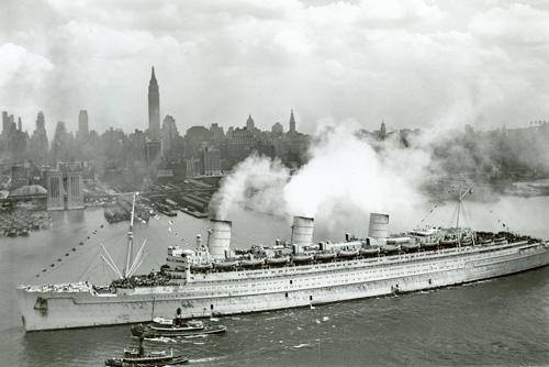 The Queen Mary in New York Harbor in June 1945