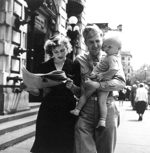 GI and wife in Nagasaki