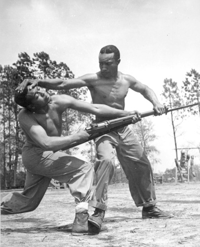 Hand-to-hand fighting training