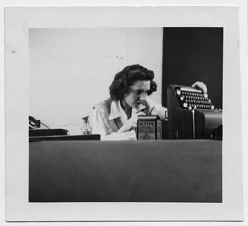 Mary Lou Kerst Moorberg cleaning her typewriter